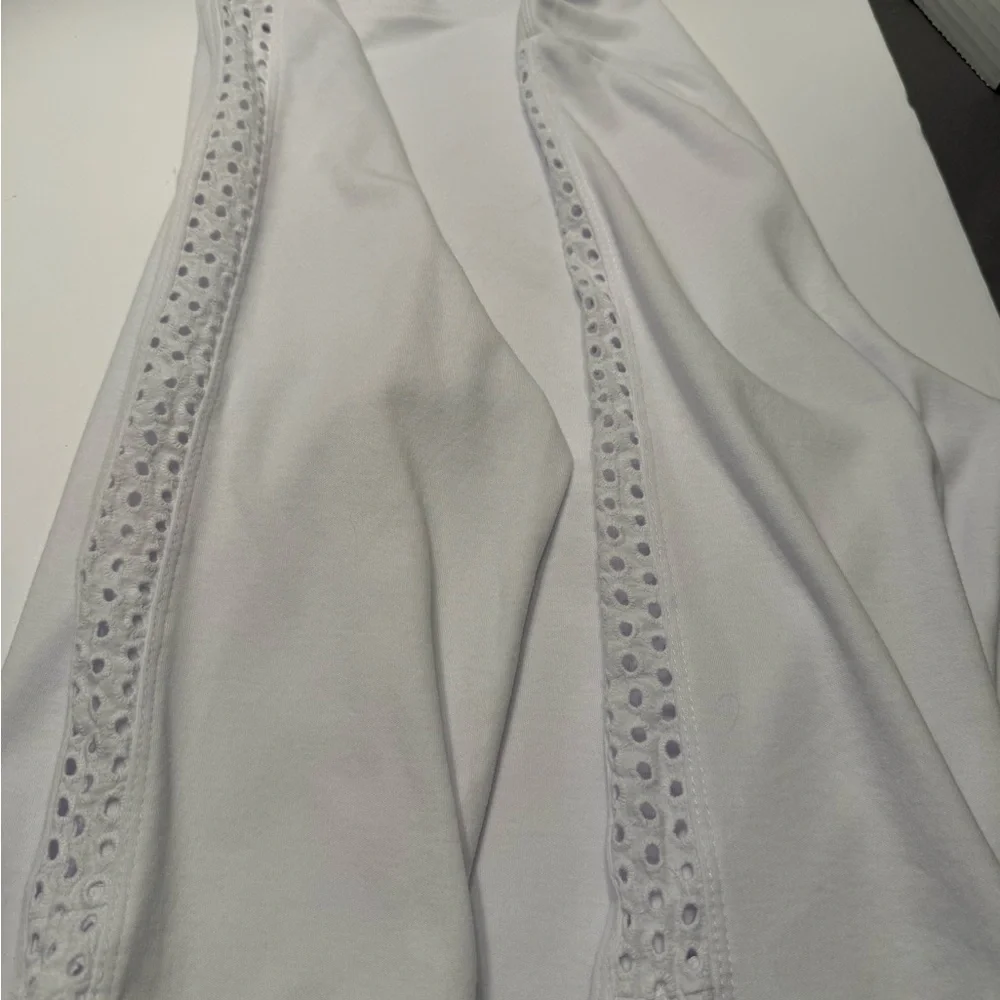 Appleseed's White Blouse shirt with Quarter length Eyelet Sleeves PXL EUC - Picture 5 of 10